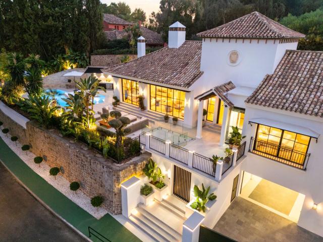Presentando una extraordinaria oportunidad de vivir refinado. 492m² Benahavís