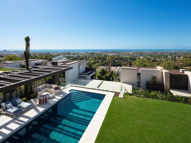 Presentando una oportunidad incomparable para adquirir una v. 975m² Benahavís