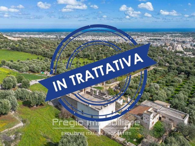 Presentiamo una proprietà unica nel suo genere, un raro gioi. 1000m² Fasano