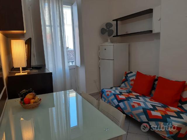 Pressi Bastione Saint Remy bilocale arredato