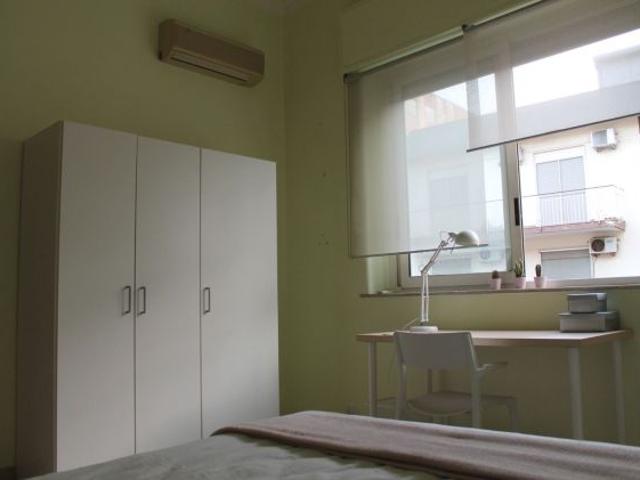 Pressi Via Etnea alta camera singola per ragazza €190