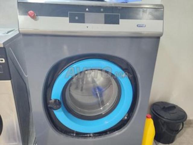 Pressing blanchisserie moderne