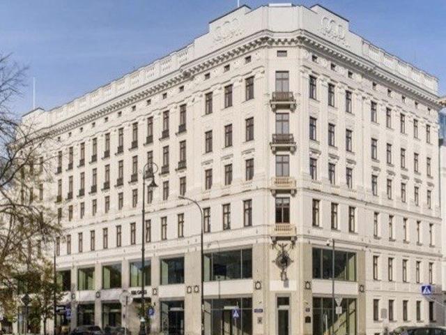 Prestiżowy lokal usługowo handlowy 344 m² na parterze w centrum Warszawy