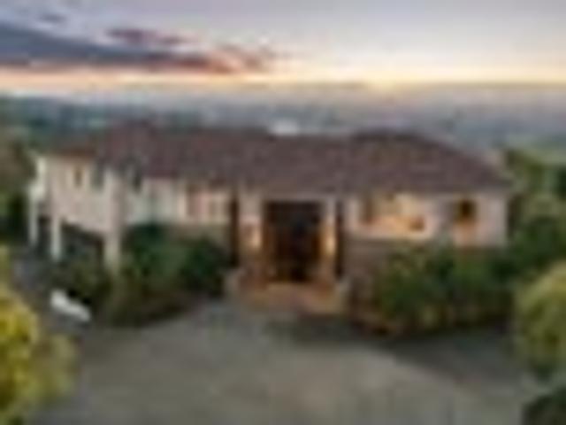 Prestige living above the city