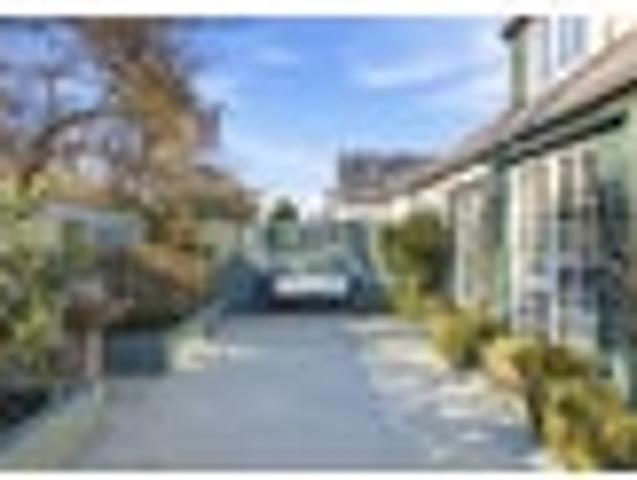 Prestige Location, Effortless Living