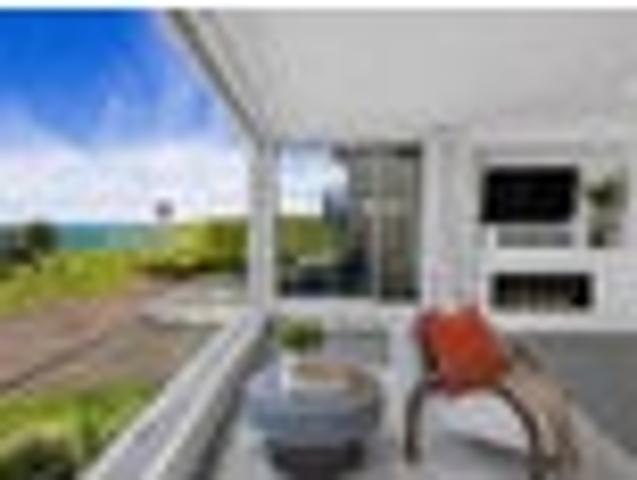 PRESTIGE, POSITION, PANORAMIC COASTAL LIVING