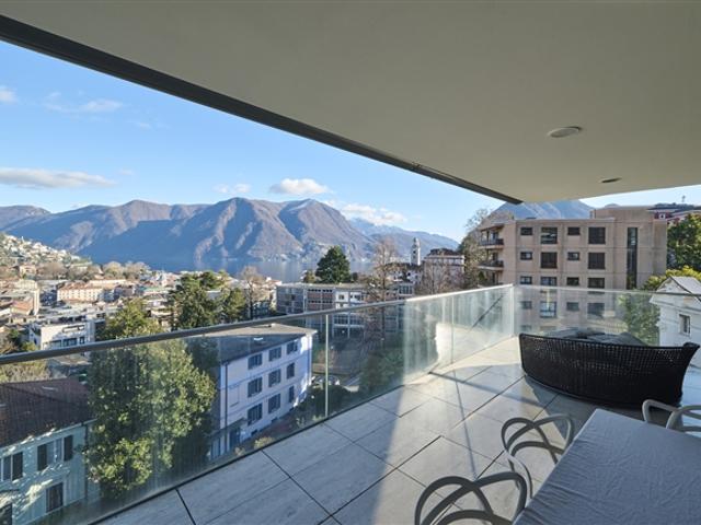Prestigeträchtiges 4,5 Zimmer Luxus Apartment mit Seeblick in Gehweite zum Zentrum von Lugano