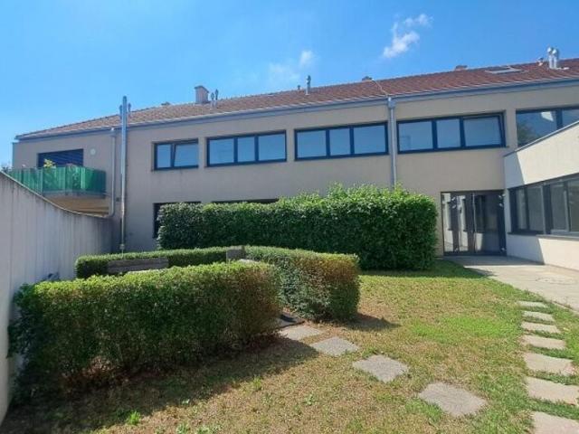 Prestigeträchtiges Büro mit 119 m2 zu vermieten Pillichsdorf, Niederösterreich