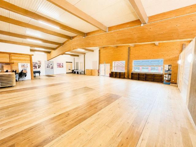 Prestigevoller Büroraum von 371 m2 zu vermieten Granges Veveyse, Schweiz
