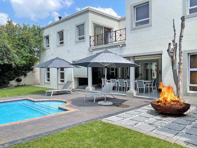 Prestigious Three Bedroom Home In Excellent Estate