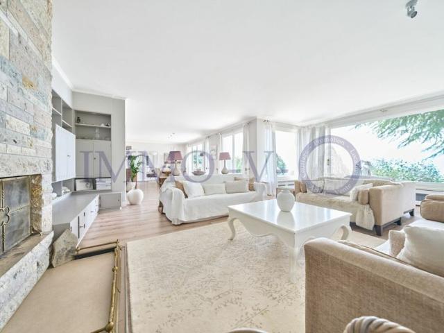PRESTIGIOUS WITH POOL AND PANORAMIC VIEW FURNISHED