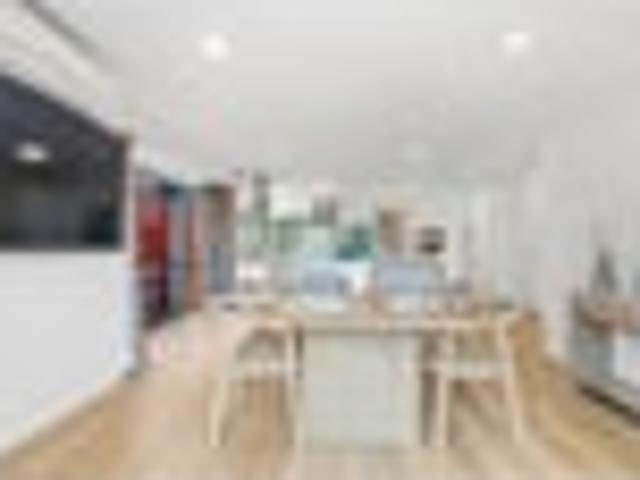 Prestigious Coastal Living in Bucklands Beach
