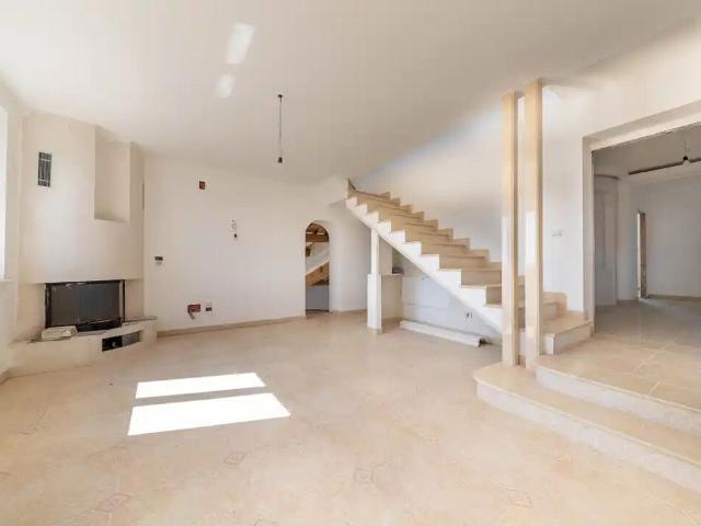 Winery with 21 rooms on sale in Montegabbione 490 m² | dreamo. Ch