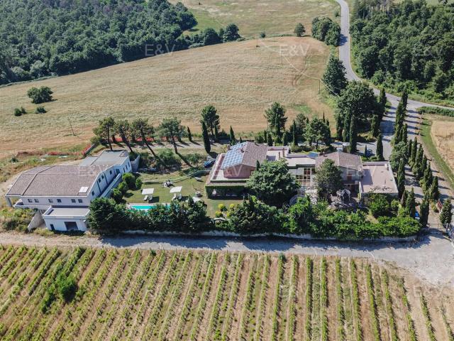 Prestigiosa tenuta vitivinicola a Monteleone d’Orvieto 2000m² Monteleone d'Orvieto