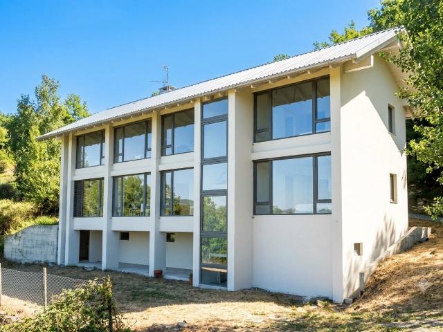 Prestigiosa Villa Contemporanea: un Capolavoro di Luce, Natu. 360m² Morsasco