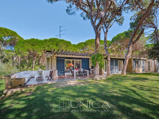 Prestigiosa villa di 400 mq in affitto Loc. Roccamare, Castiglione della Pescaia, Grosseto, Toscana