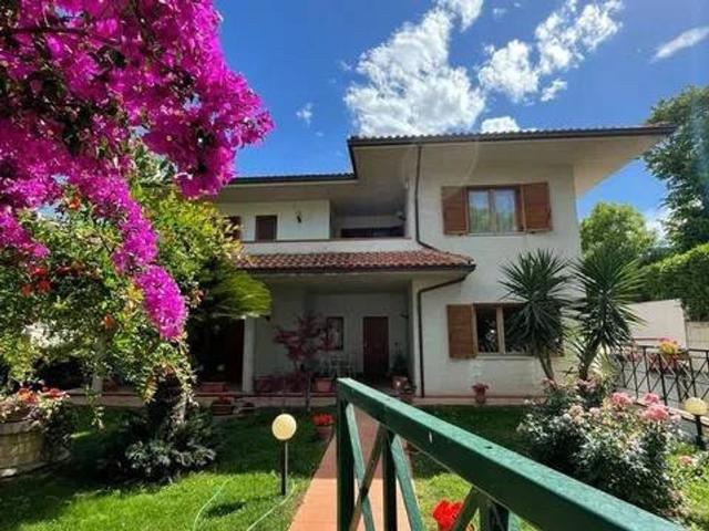 Prestigiosa villa di 400 mq in vendita, Via Nazionale Adriatica Nord, 15, Francavilla al Mare, Chieti, Abruzzo