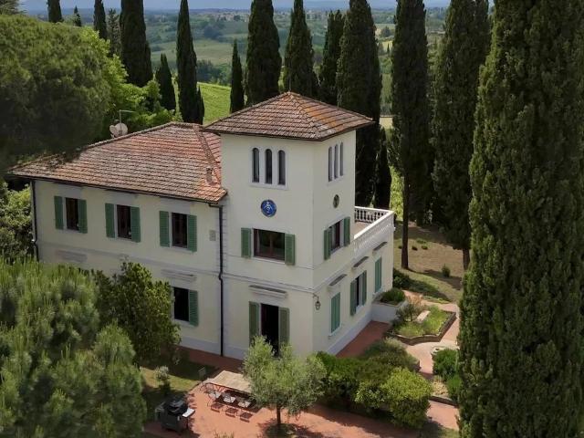 Prestigiosa villa di 400 mq in vendita, San Gimignano, Toscana