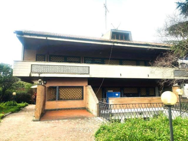 Prestigiosa villa di 413 mq in vendita, Viale dell'Umanesimo, 70, Roma, Lazio