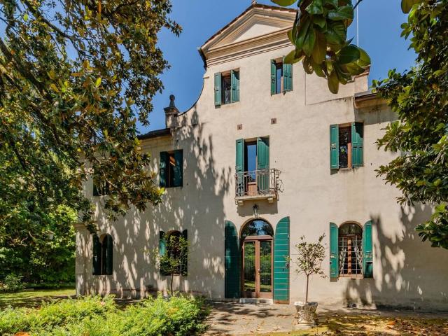 Prestigiosa villa di 450 mq in vendita, Via Trezzo, 46, Venezia, Veneto