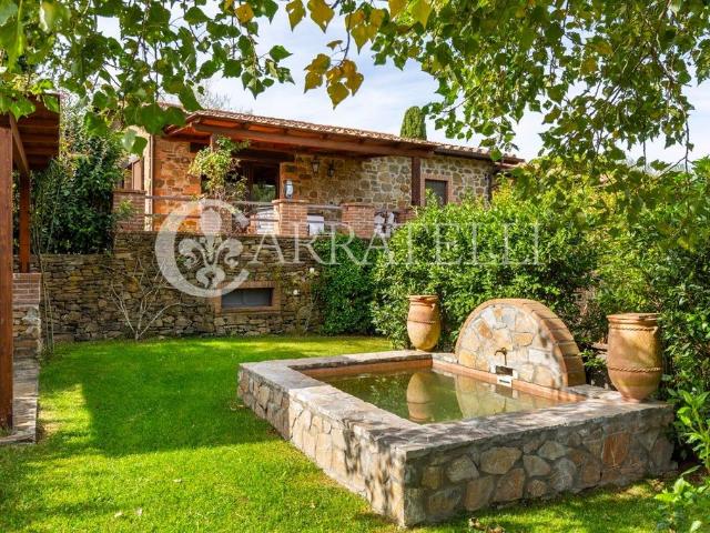 Prestigiosa villa di 475 mq in vendita, Scansano, Italia