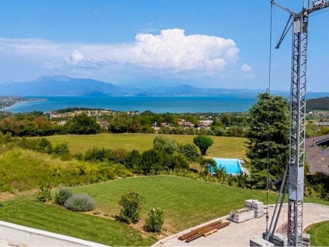 Prestigiosa villa di 546 mq in vendita Via Barcuzzi, Lonato, Brescia, Lombardia