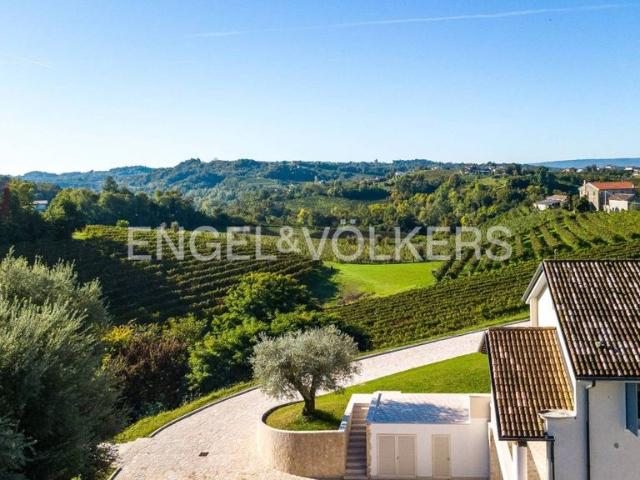 Prestigiosa villa di 550 mq in vendita Via Vittoria, Refrontolo, Veneto
