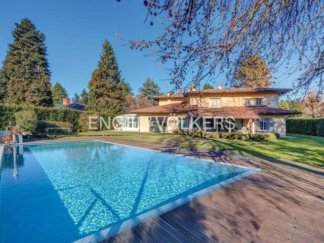 Prestigiosa villa di 550 mq in vendita, Strada Privata della Chiocciola, 13, Carimate, Lombardia