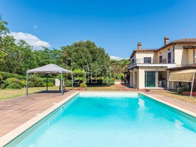 Prestigiosa villa di 600 mq in vendita via di Grottarossa, Roma, Lazio