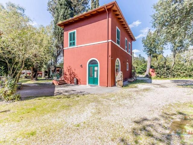 Prestigiosa villa di 600 mq in vendita Via di Tor Carbone, 74, Roma, Lazio