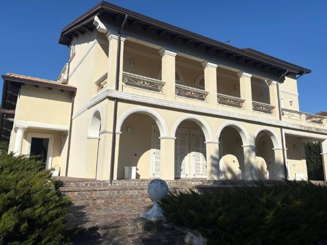 Prestigiosa villa di 600 mq in vendita Strada Panoramica Ardizio, Pesaro, Marche