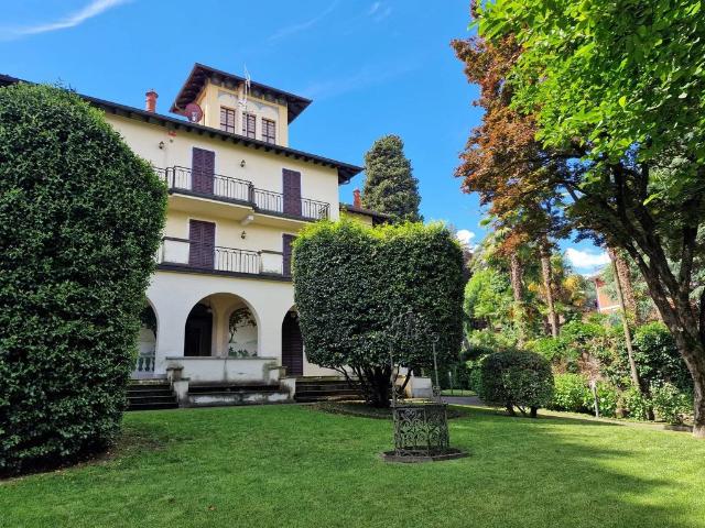Prestigiosa villa di 600 mq in vendita Stresa, Piemonte