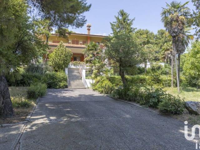 Prestigiosa villa di 630 mq in vendita Strada della Grotta, Ancona, Marche