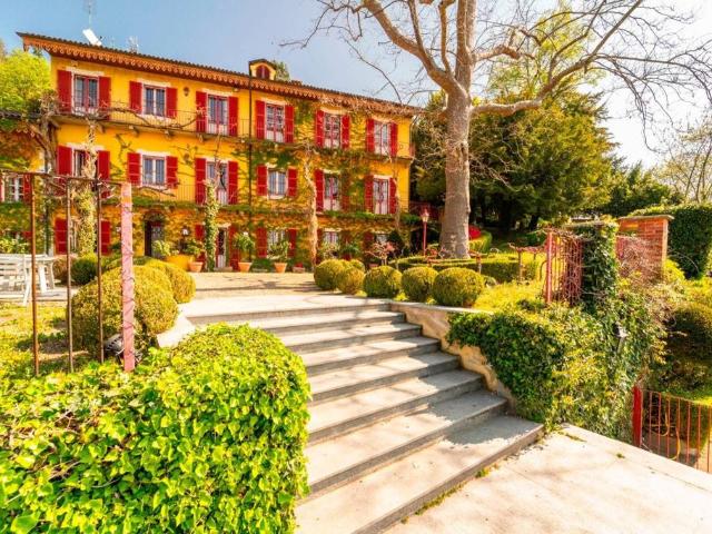 Prestigiosa villa di 640 mq in vendita, Torino, Piemonte