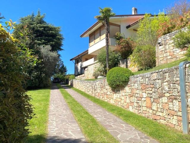 Prestigiosa villa di 682 mq in vendita Via Emilio Salgari, Sant'Ambrogio di Valpolicella, Veneto