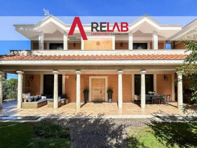Prestigiosa villa di 700 mq in vendita, Via di Val Cannuta, Roma, Lazio
