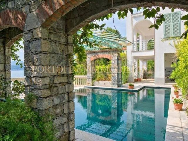 Prestigiosa villa di 712 mq in vendita, Piazza del Sole, Santa Margherita Ligure, Liguria