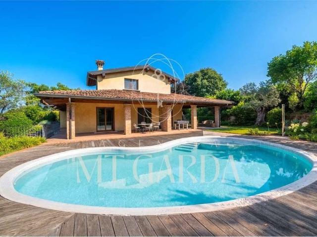 Prestigiosa villa di 723 mq in vendita Via del Santuario, 18, Lonato, Lombardia