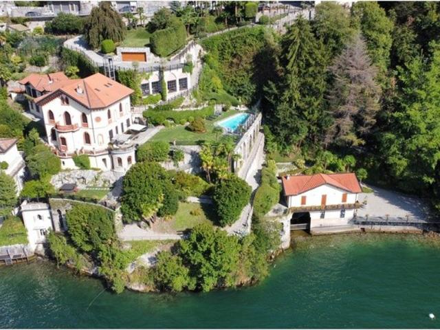 Prestigiosa villa di 799 mq in affitto Torno, Italia