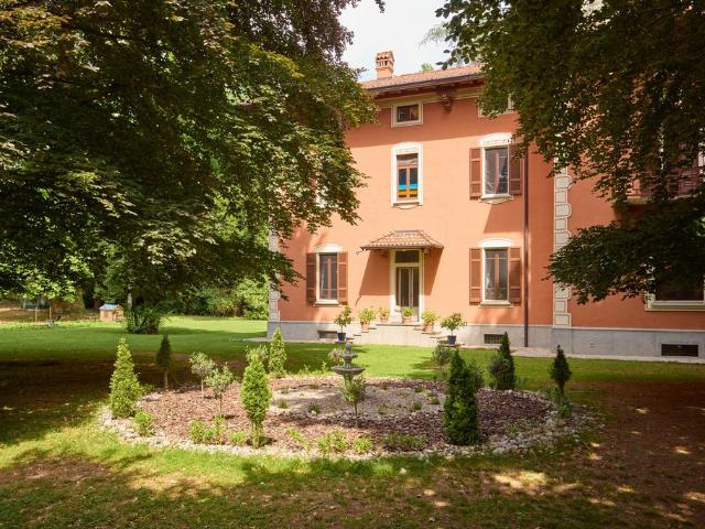 Prestigiosa villa di 800 mq in vendita, Via Oltrona 42, Lurate Caccivio, Como, Lombardia