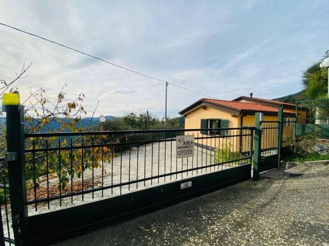 Prestigiosa villa di 80 mq in vendita Località Conio Di Missano No Number, Castiglione Chiavarese, Liguria