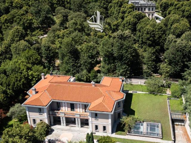 Prestigiosa villa di 1204 mq in vendita Chiari, Lombardia