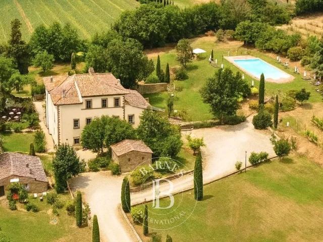 Villa in vendita Cortona, Italia