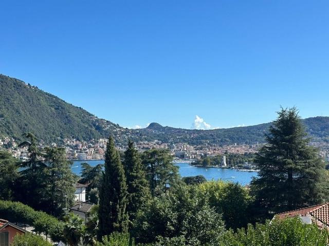 Prestigiosa villa di 129 mq in vendita, Como, Lombardia