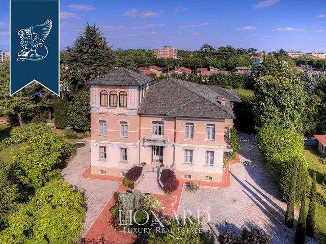 Prestigiosa villa di 1500 mq in vendita, Chiari, Italia