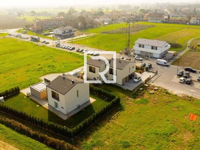 Prestigiosa villa di 150 mq in vendita, Via Sant'andrea, 1200, Forlimpopoli, Forlì Cesena, Emilia Romagna