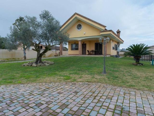 Prestigiosa villa di 154 mq in vendita, Via Leno, 7, Nettuno, Lazio