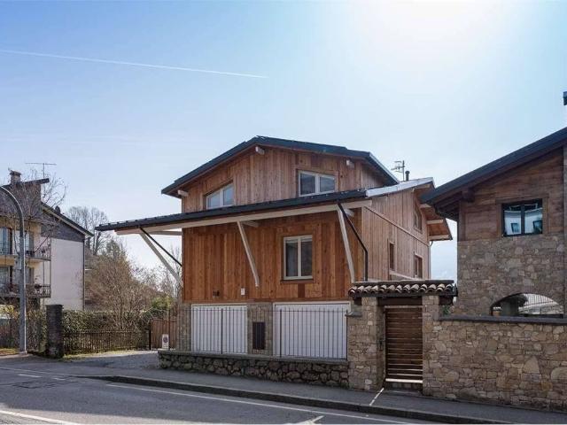 Prestigiosa villa di 155 mq in vendita, Via Vittorio Emanuele, Clusone, Bergamo, Lombardia