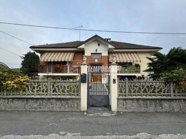 Prestigiosa villa di 156 mq in vendita, Via Agostino Botta, Savigliano, Cuneo, Piemonte