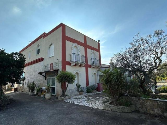 Prestigiosa villa di 157 mq in vendita Contrada Catanzani, Carovigno, Puglia